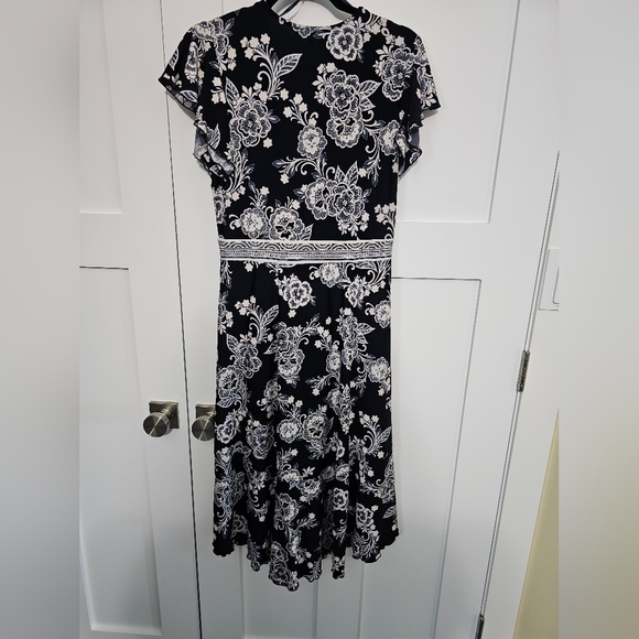 *Dress Barn Dress* - Picture 3 of 10